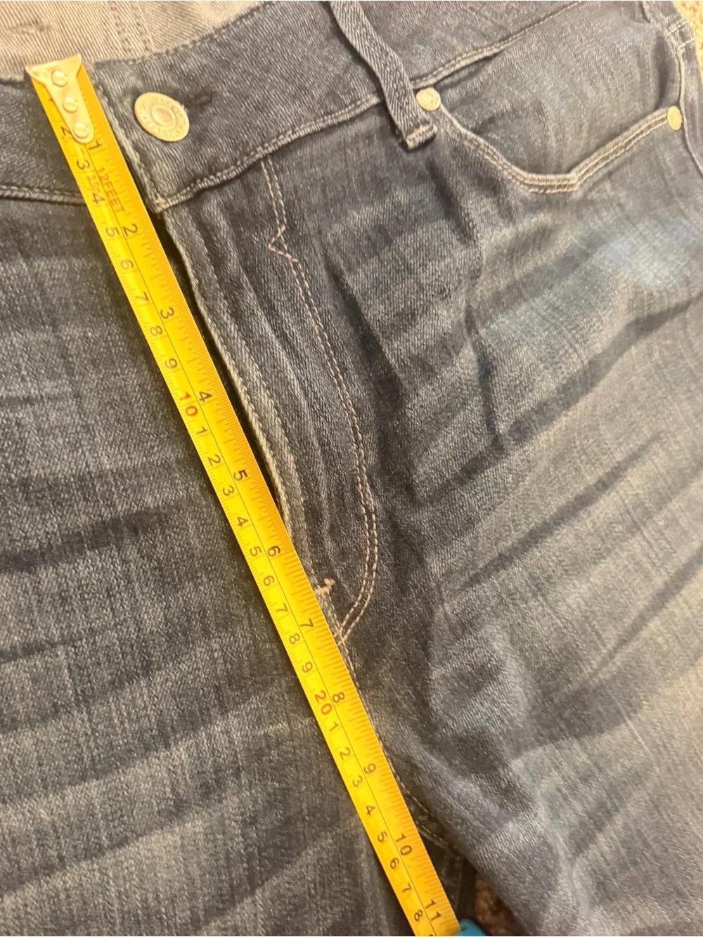Guess Men's Slim Tapered jeans  in Dark Blue Wash